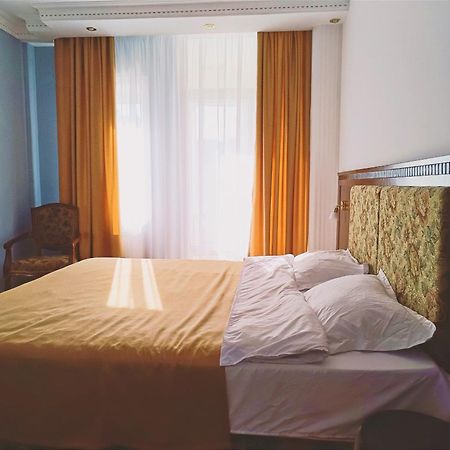 Mini Hotel "Arystan" В Самом Центре Столицы Astana Ngoại thất bức ảnh